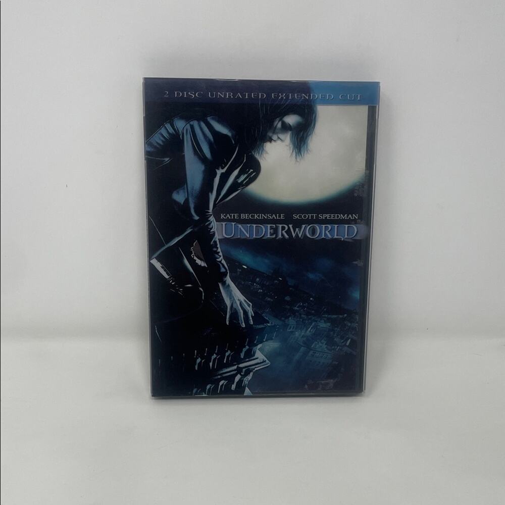 Underworld (Unrated Extended Cut) 2-Disc DVD set featuring Kate Beckinsale- 2004